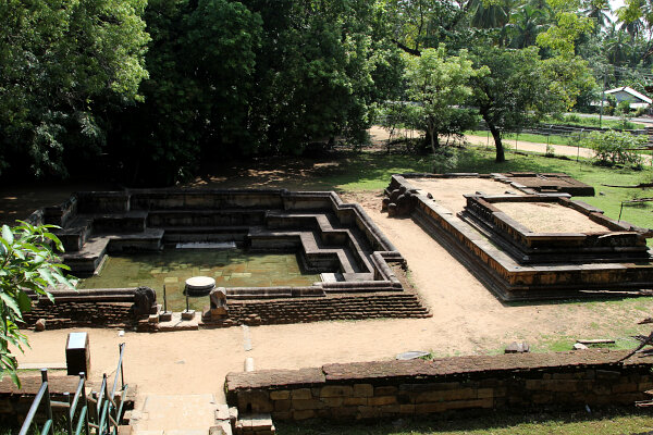 Kumara Pokuna