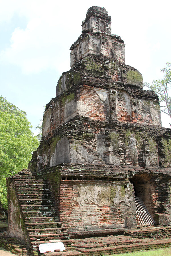 Sathmahal Prasada