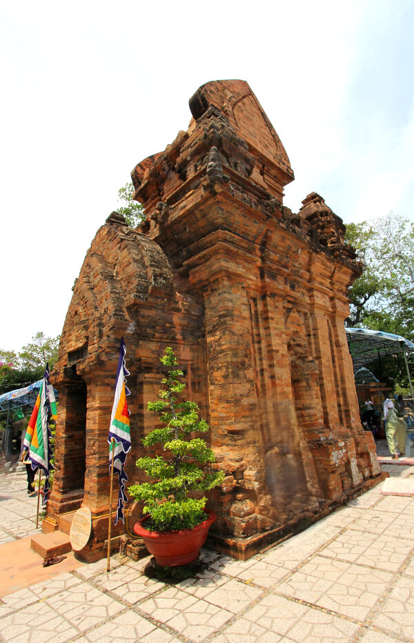 Po Nagar Temple