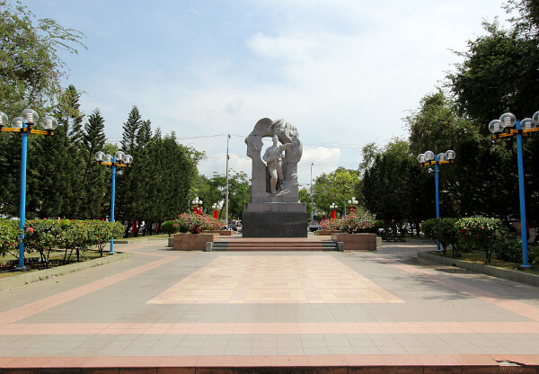 Vietnam - Russia Monument