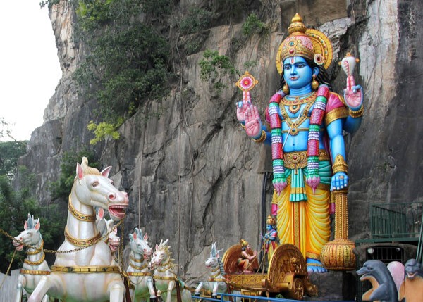 Lord Vishnu and Divine Chariot