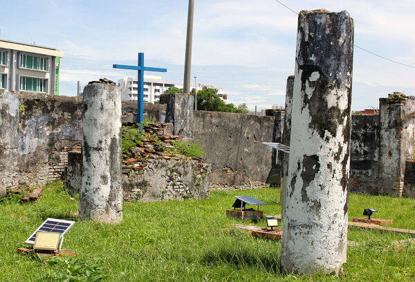 St. Lawrence's Chapel Ruins