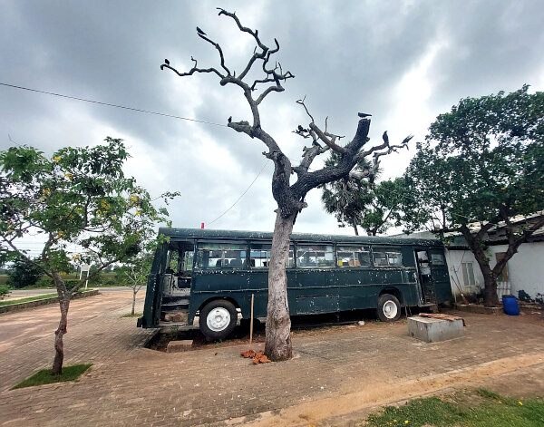 Living bus