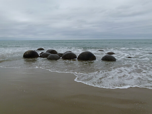 Moeraki Boulders